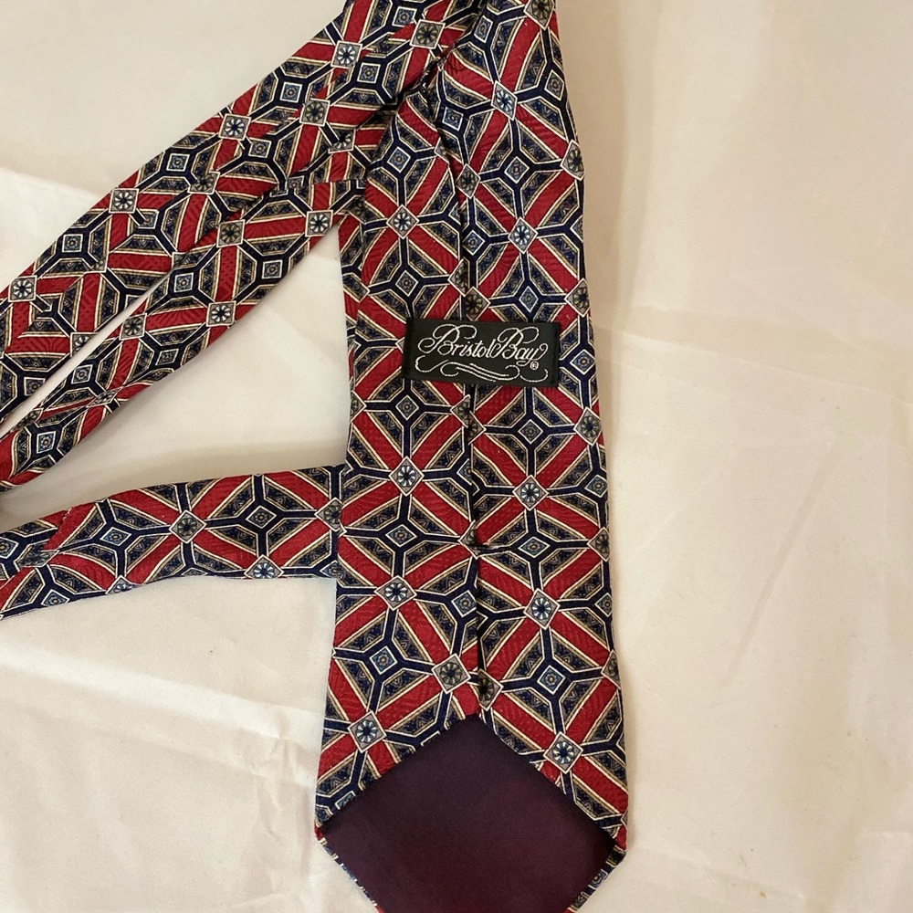 Bristol Bay silk tie. 3.75”